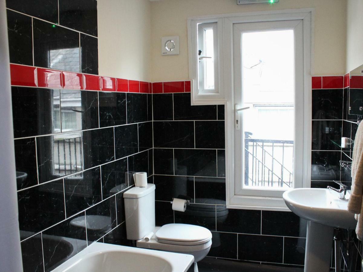 Bed and Breakfast Mary House 46 Porthcawl Exterior foto